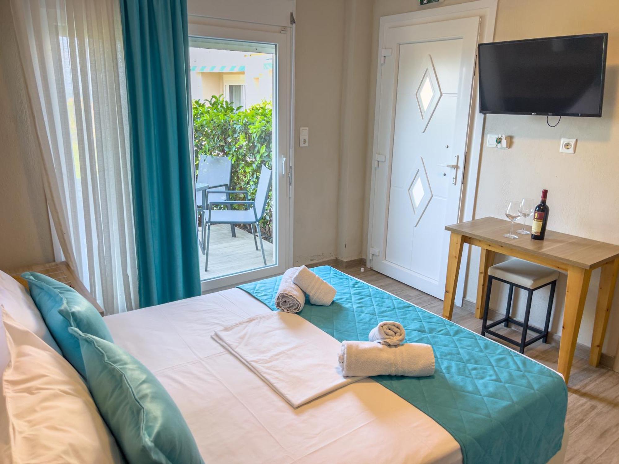 סקאלה סוטירוס Yalos Beach Maisonettes מראה חיצוני תמונה