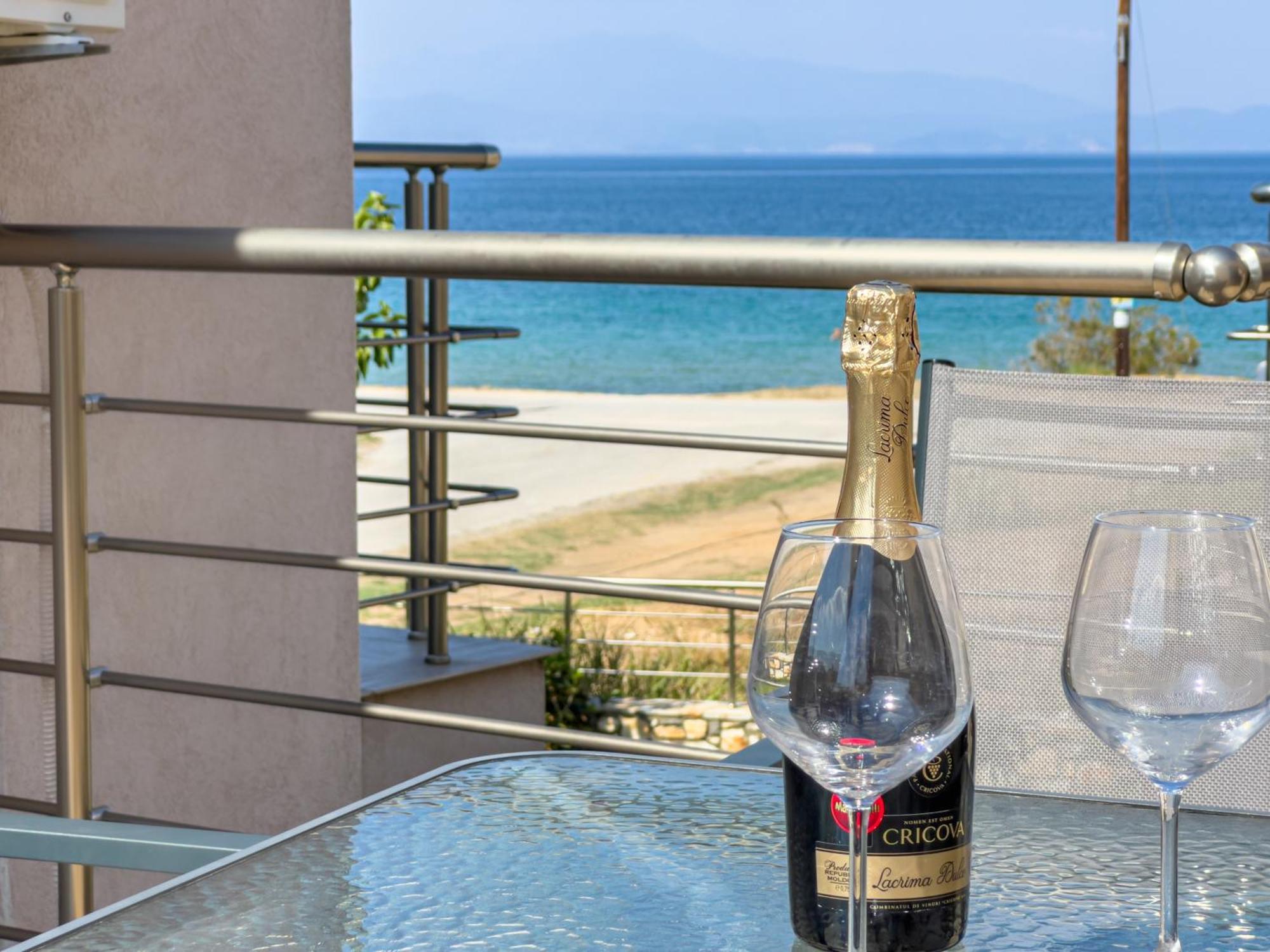 סקאלה סוטירוס Yalos Beach Maisonettes מראה חיצוני תמונה