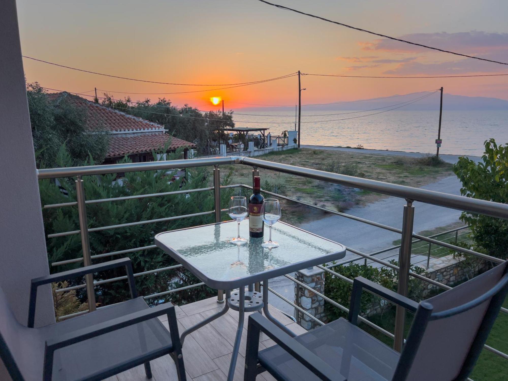 סקאלה סוטירוס Yalos Beach Maisonettes מראה חיצוני תמונה