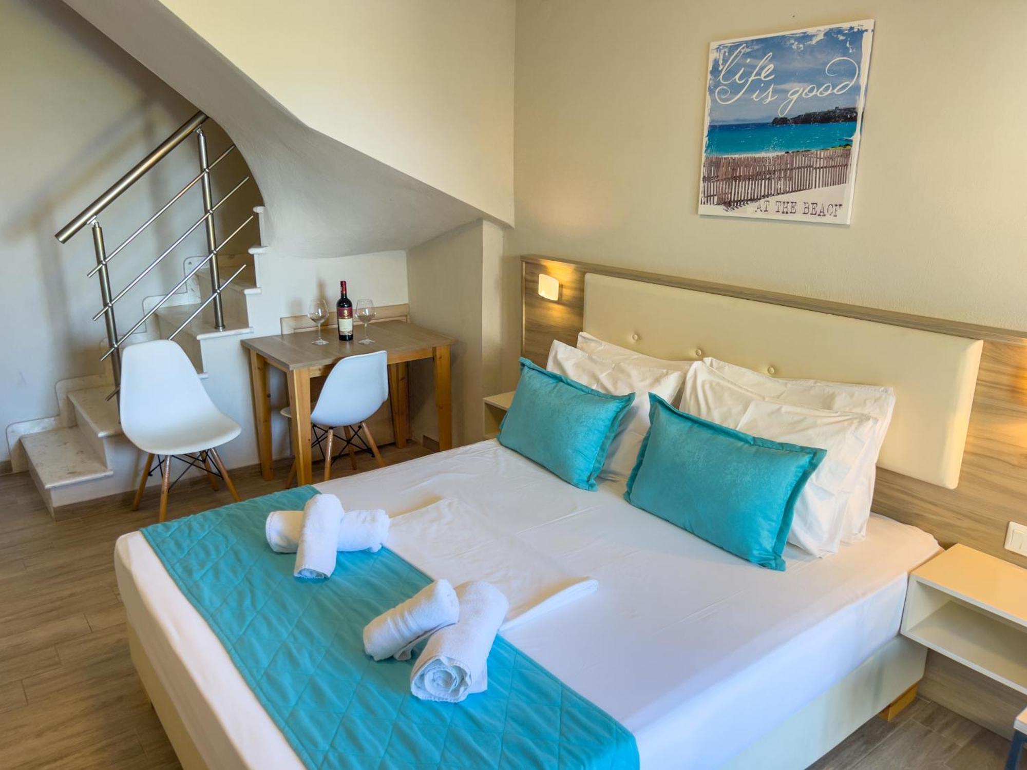 סקאלה סוטירוס Yalos Beach Maisonettes מראה חיצוני תמונה
