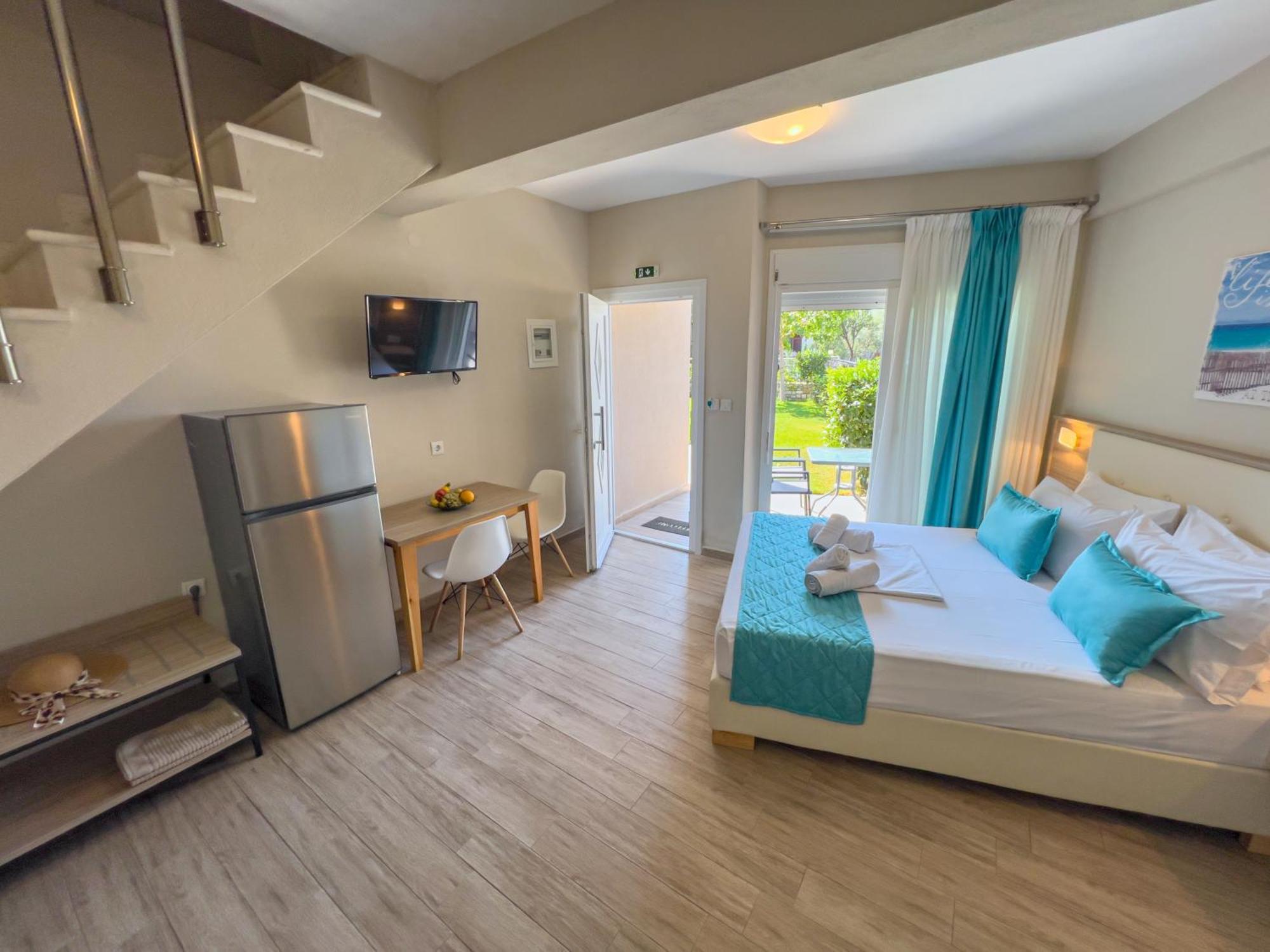 סקאלה סוטירוס Yalos Beach Maisonettes מראה חיצוני תמונה