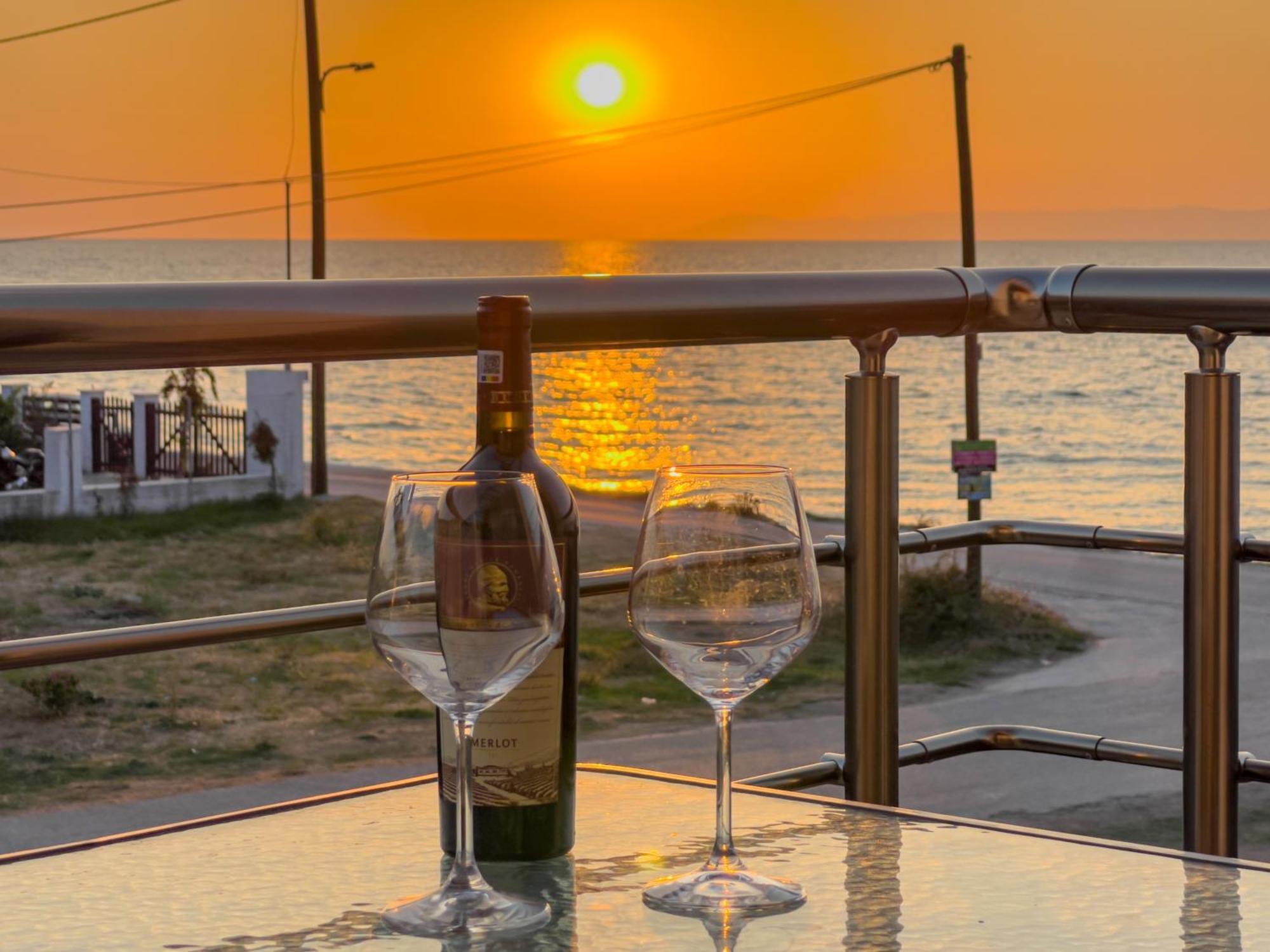 סקאלה סוטירוס Yalos Beach Maisonettes מראה חיצוני תמונה